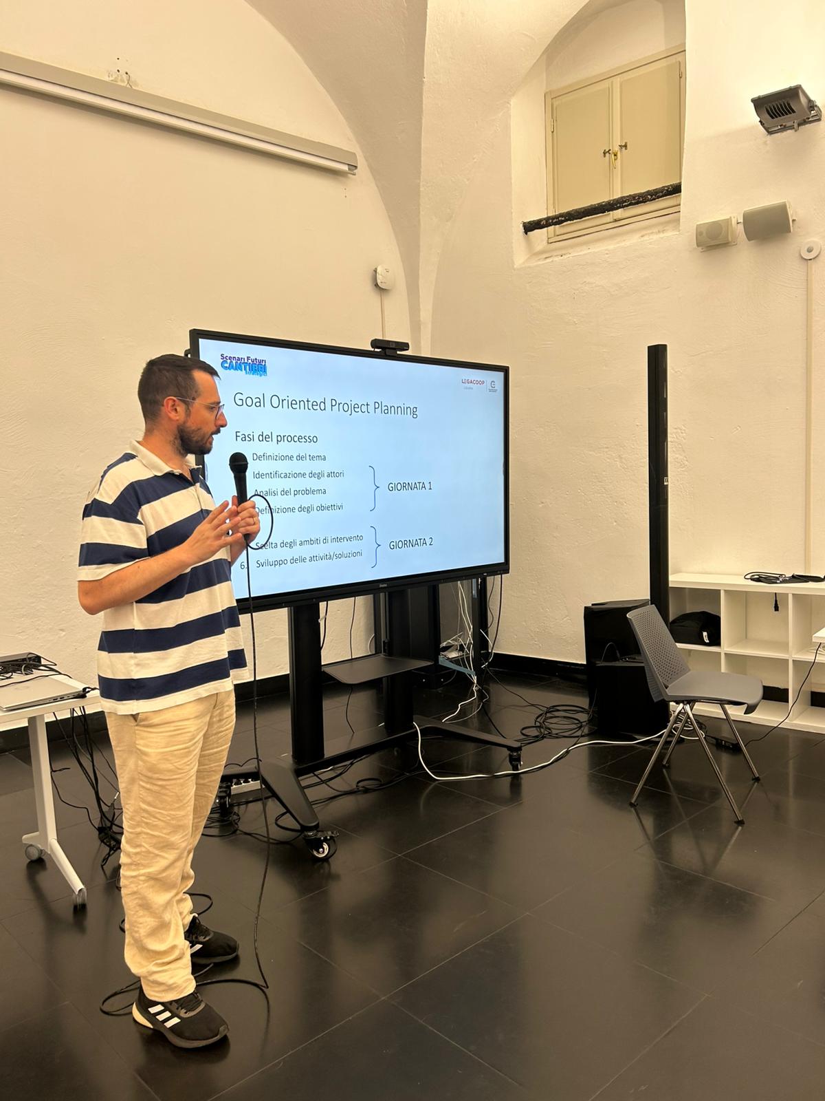 Tommaso Piccinno presenta la metodologia Goal Oriented Project Planning ai Cantieri Strategici 2025